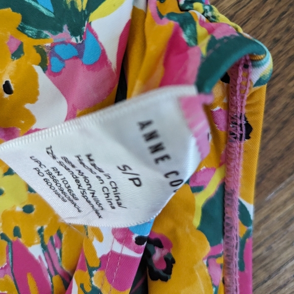 Ann Cole Bikini with matching cover up - Picture 5 of 9